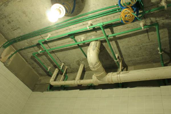 装修水电线路​走顶好还是走地好,水电线路施工注意事项